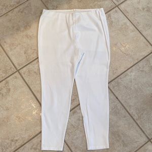 White crop leggings